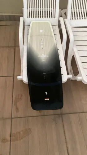 Prancha de Wakeboard com Bota
