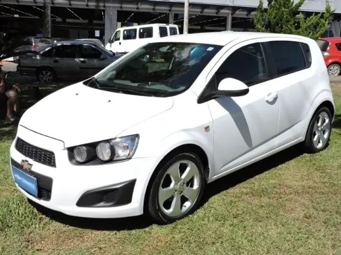 Chevrolet Sonic HB LT 1.6 16V Flexpower 5P Mec. 2014
