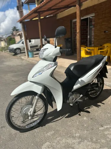 Biz 110i apenas 9800km