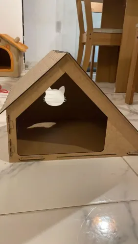Casinha de gatos Nova