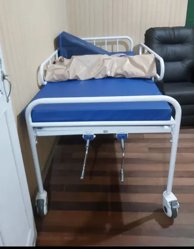 Cama hospitalar com colchao