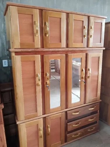 Guarda roupa de casal 4 portas espelhado novo entrega grátis.