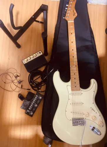 Guitarra tagima 530