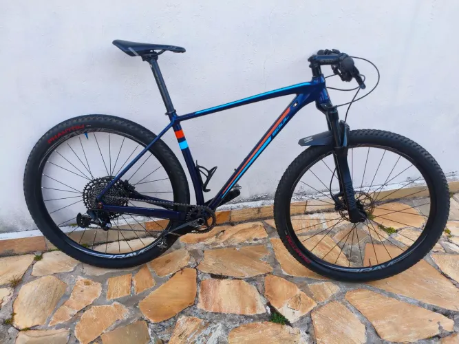 Bicicleta Soul SL 929 (2023) - SRAM NX e RockShox - Tamanho L