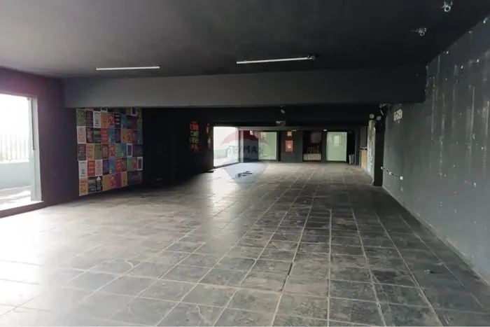 Ponto Comercial e 4 banheiros para Alugar, 1000 m² por R$ 13.000/Mês