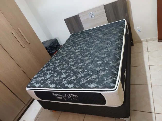 Cama de casal box