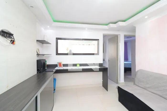Apartamento à Venda - José Bonifácio, 2 Quartos, 50 m2