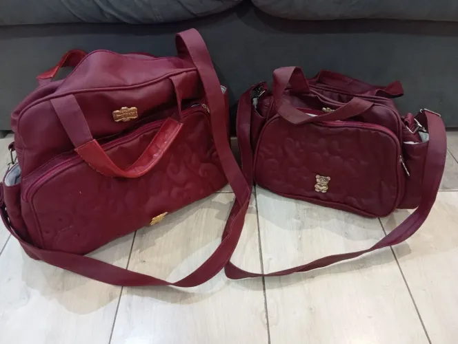 Kit Bolsa maternidade e bolsa de passeio de bebê 