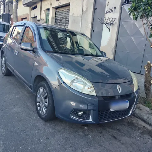 Renault Sandero Privilège Hi-flex 1.6 16V 5P AUT 2013