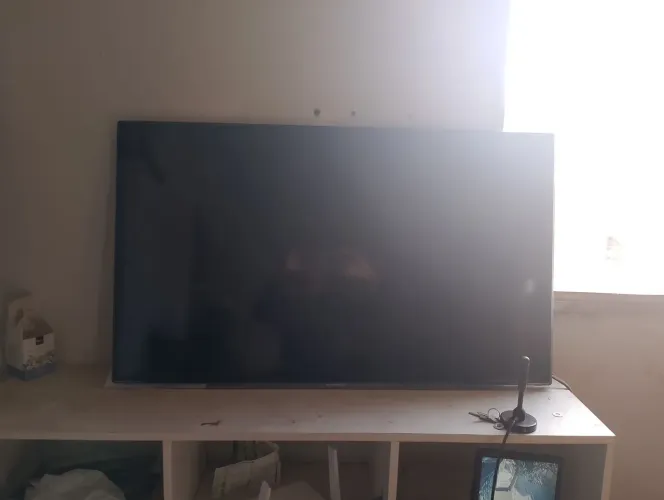 TV Samsung 40" Smart LED UN40ES6100G - R$ 200