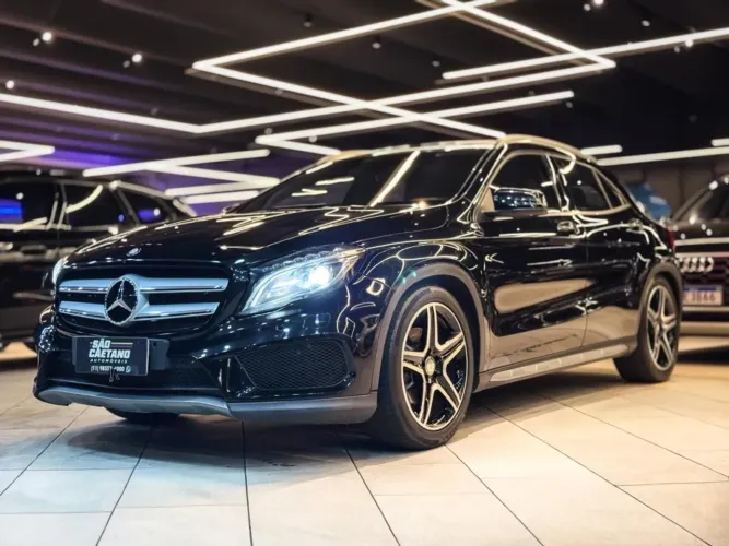 Mercedes-Benz GLA 250 Sport TB 16V 4X4 211cv Aut. 2017