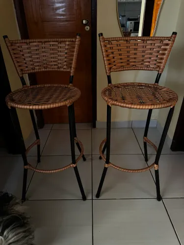 Banquetas nunca usadas