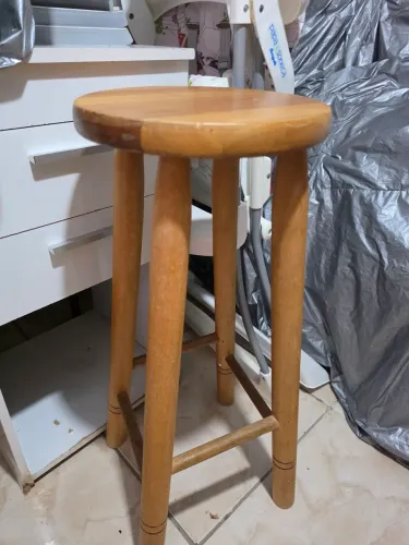 BANQUETA DE MADEIRA