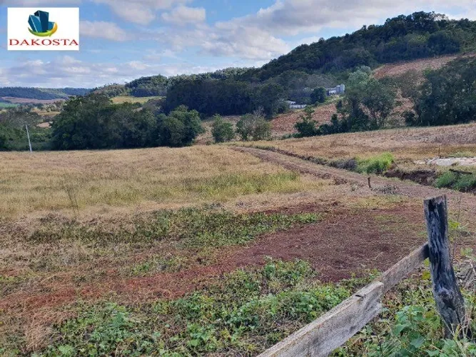 7 alqueires com 2 de lavouras abre mais 3 gado e ovelhas porteira fechada