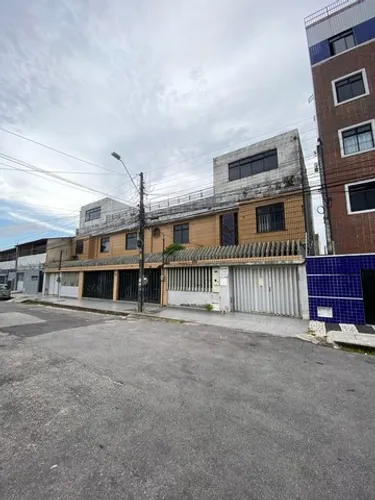 PRÉDIO COMERCIAL PRÓXIMO A BEZERRA DE MENEZES