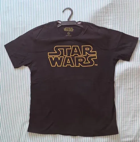 CAMISA STAR WARS LOGOTIPO CAMISETA TAMANHO G 70cm X 55cm PRODUTO OFICIAL ORIGINAL NOVO