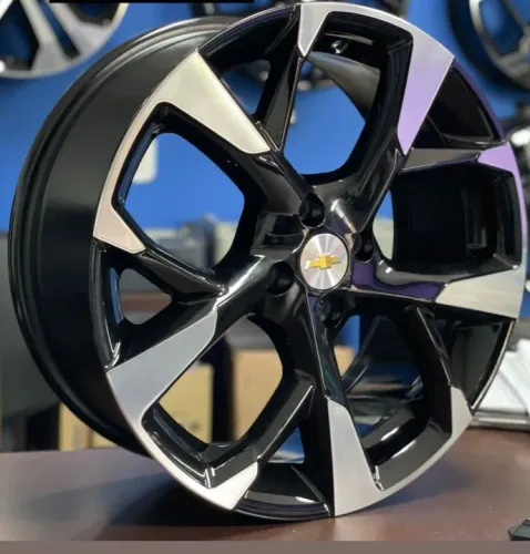 Rodas Montana aro15 novas em até 10x de R$256,00 no cartão de crédito