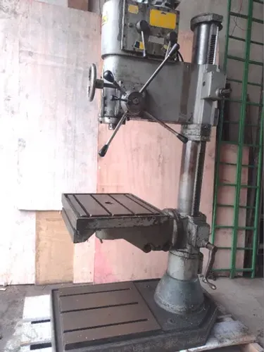 Furadeira de Coluna Engrenada - Kone - K38