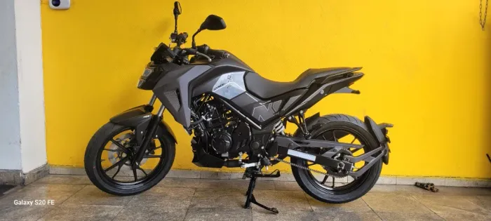 Dafra NHx 190 com ABS
