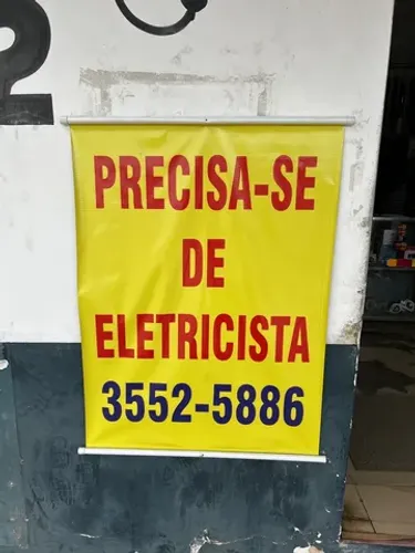Eletricista de caminhão e automóveis 