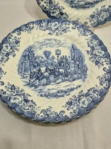 Prato raso de porcelana inglesa