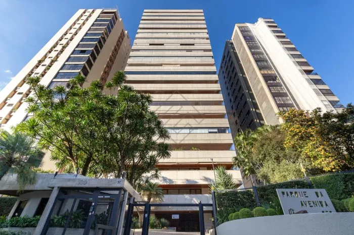 OPORTUNIDADE Apartamento 4 suítes 533 m² à venda no Cambuí Campinas