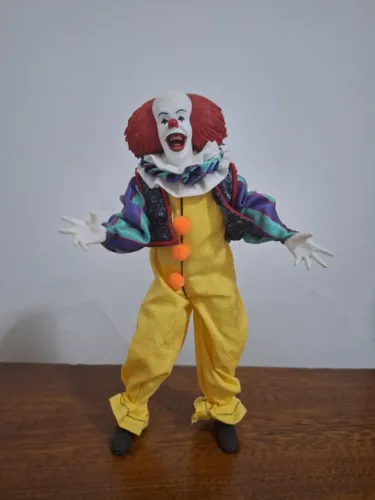 Neca Pennywise Cloth 