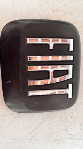 Maçaneta tampa de mala Fiat toro