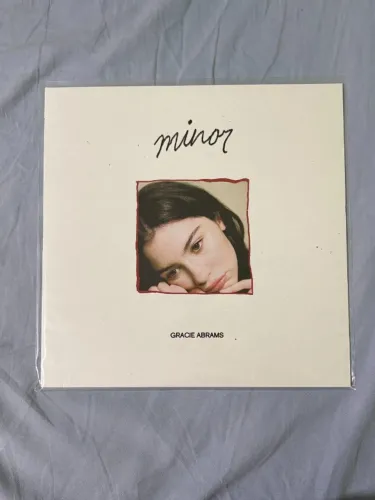 Vinil Minor Gracie Abrams