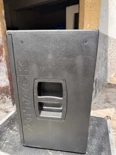 Caixa ativa Attack Vertcon F112d