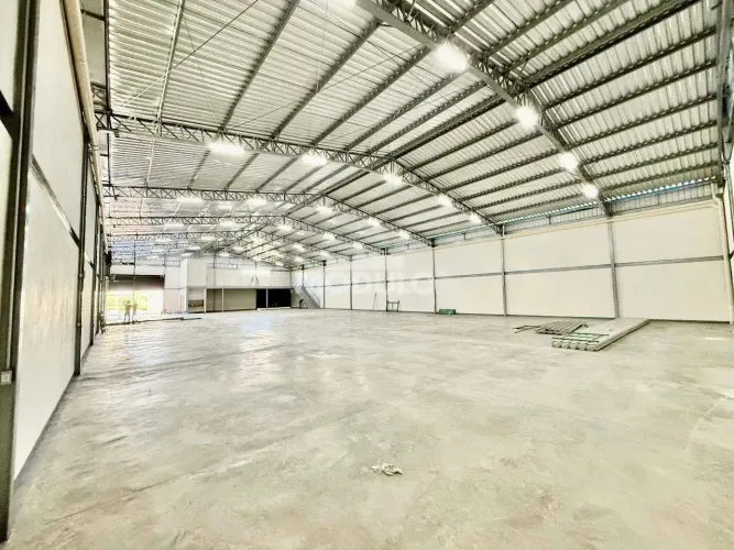 Galpão de esquina. Imóvel Comercial na Zona Sul, 1.100 mts