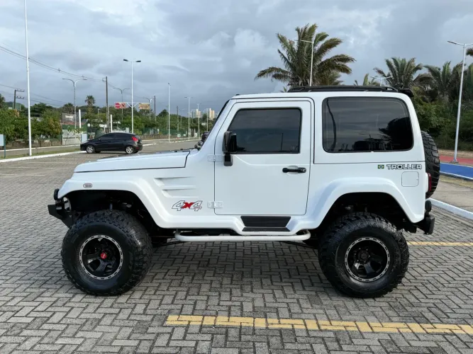 Troller T-4 4X4 3.0 TB Int. Cap. Rígida Diesel 2010