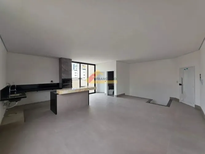Apartamento Cobertura à venda, 3 quartos, 1 suíte, 2 vagas, Sidil - Divinópolis/MG