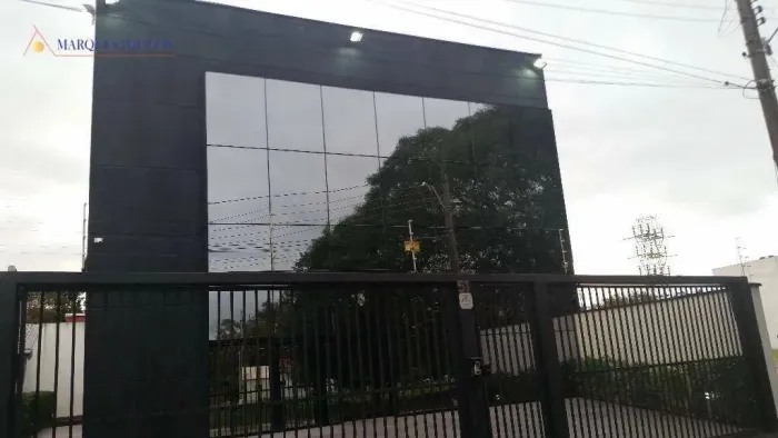 Prédio à venda, 341 m² por R$ 2.100.000,00 - Centro - Louveira/SP