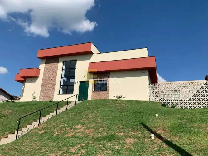 Casa à Venda no Condomínio Residencial Montes Claros