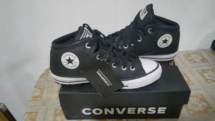 Tênis Converse ALL Star original, novo, n 38 serve em 39 ,comprado na galeria do rock SP