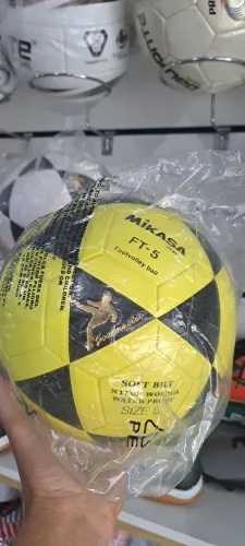 Bola futevôlei