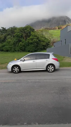 Nissan Tiida SL 1.8/1.8 Flex 16V Aut. 2013