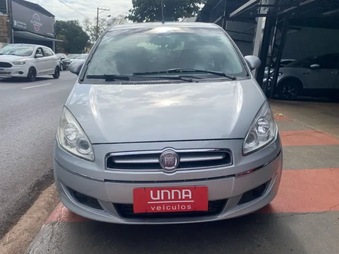 Fiat Idea Essence Dualogic 1.6 Flex 16V 5P 2014