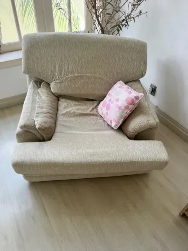 Poltrona em ótimo estado!