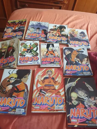  Mangás Naruto - Volumes 17, 19, 21, 25, 40, 52 - Edição Pocket e Normal 15 reais cada