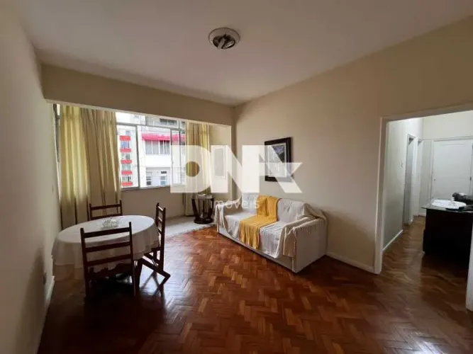 Apartamento : Padrão / Residencial / Catete