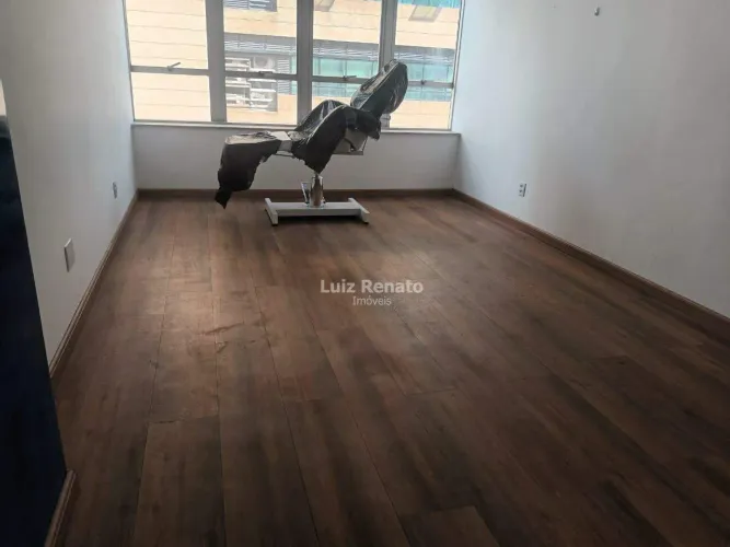 sala comercial perto da praça da liberdade