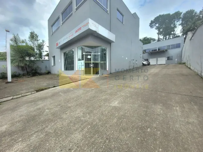 Excelente galpão e imóvel comercial para locação no bairro Vila Nova!