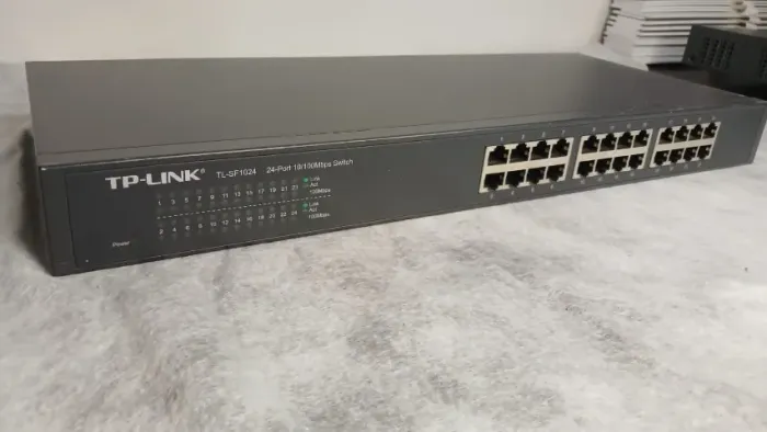 Switch D-link Des-1024d Fast Ethernet 24 Portas 200mbps
