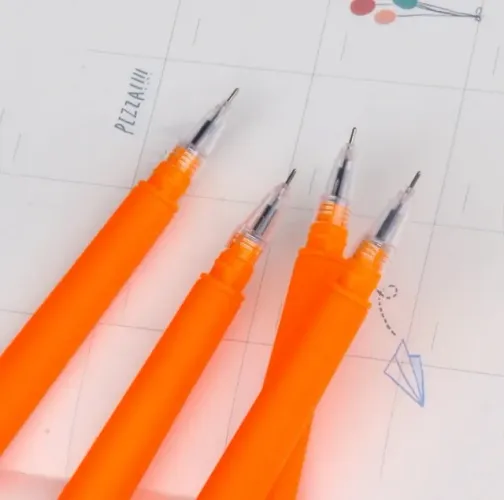 Caneta Cenoura com Coelhinho