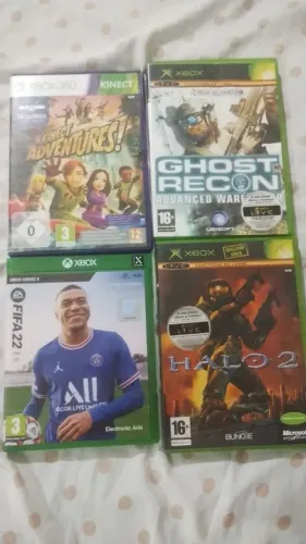 Jogos novos e poucos usado o de futebol comprei mas não pega no meu aparelho original
