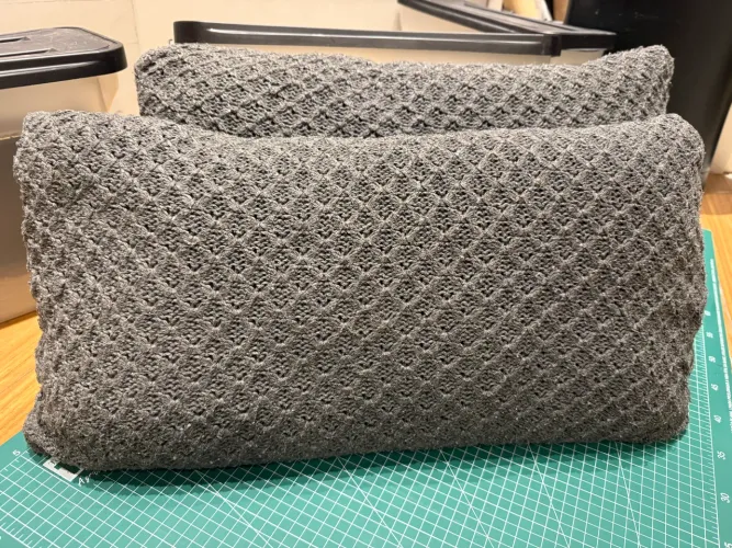 Almofadas em tricot com enchimento