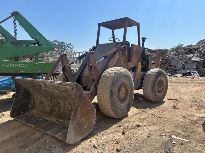 Pá Carregadeira Case W20