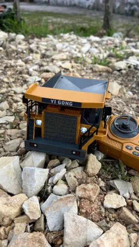 Queima de Estoque - CAÇAMBA DE CONTROLE REMOTO 9CH - COM BATERIA RECARREGÁVEL